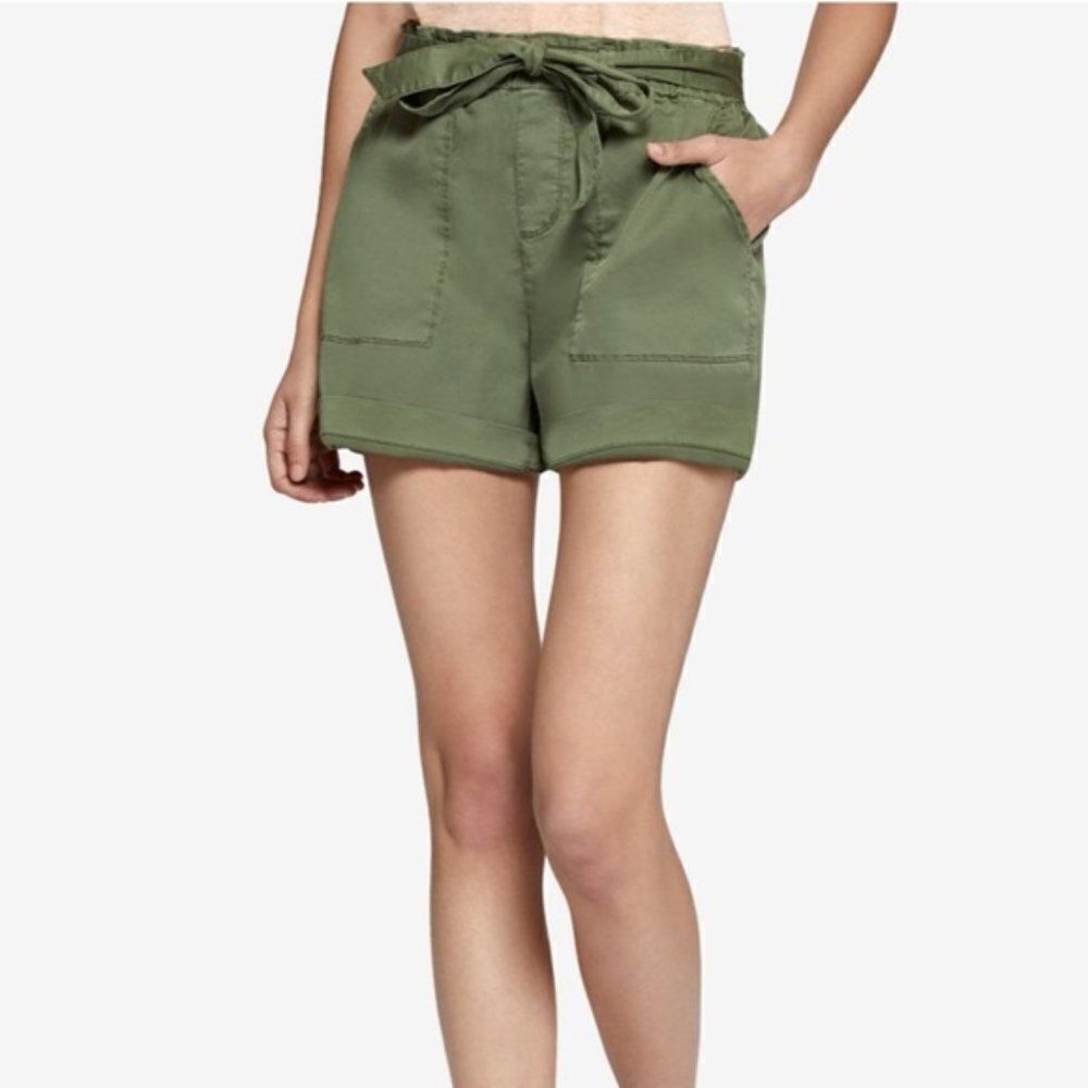 Sanctuary Green Elastic w/Tie Waist Shorts L‎